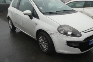 Arret de porte avant droit FIAT PUNTO EVO 3