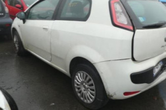 Arret de porte avant droit FIAT PUNTO EVO 3