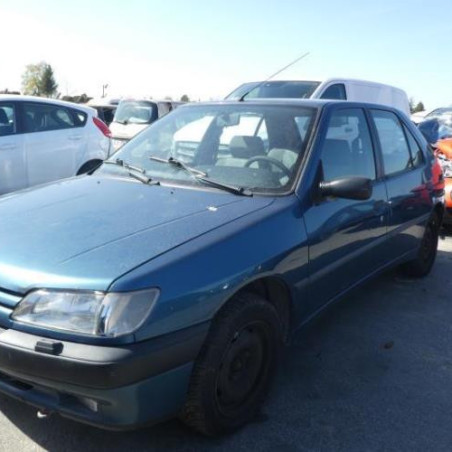 Calandre PEUGEOT 306