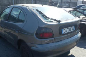 Leve vitre mecanique arriere droit RENAULT MEGANE 1