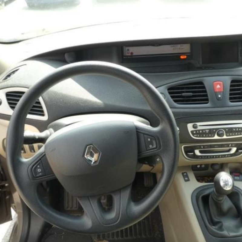 Volant RENAULT GRAND SCENIC 3 Photo n°7