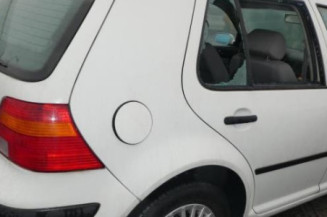 Calandre VOLKSWAGEN GOLF 4