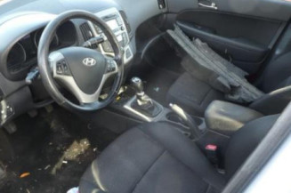 Renfort pare choc arriere (traverse) HYUNDAI I 30 1