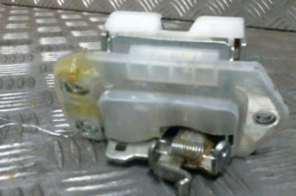 Serrure de coffre SUZUKI ALTO 3