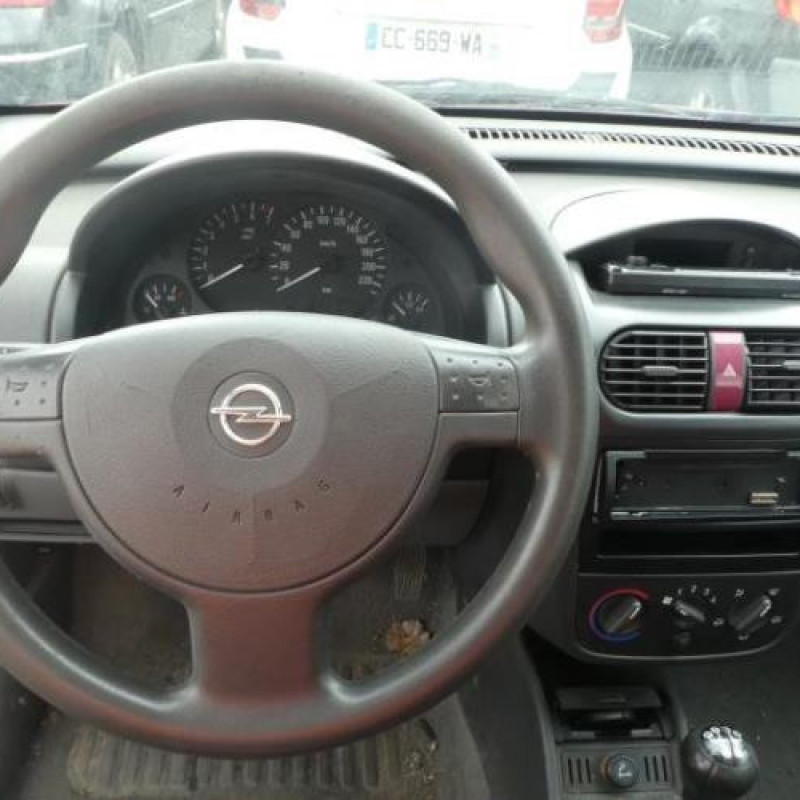 Pare choc arriere OPEL CORSA C Photo n°13