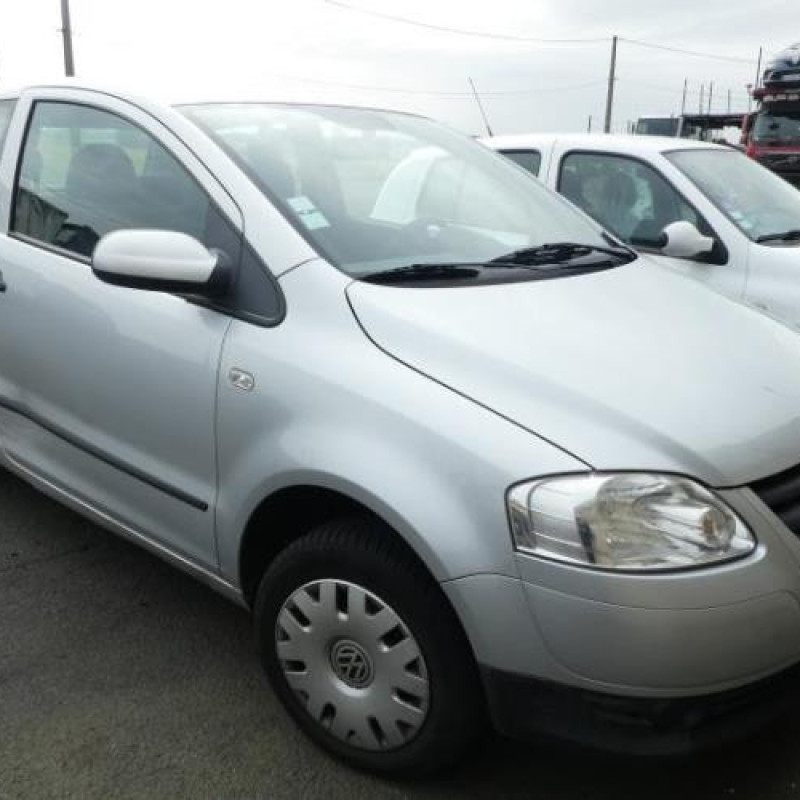 Renfort pare choc arriere (traverse) VOLKSWAGEN FOX Photo n°3