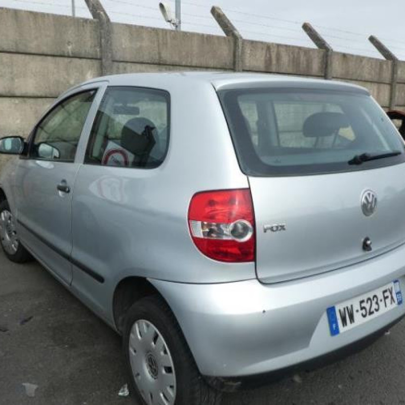 Renfort pare choc arriere (traverse) VOLKSWAGEN FOX Photo n°5