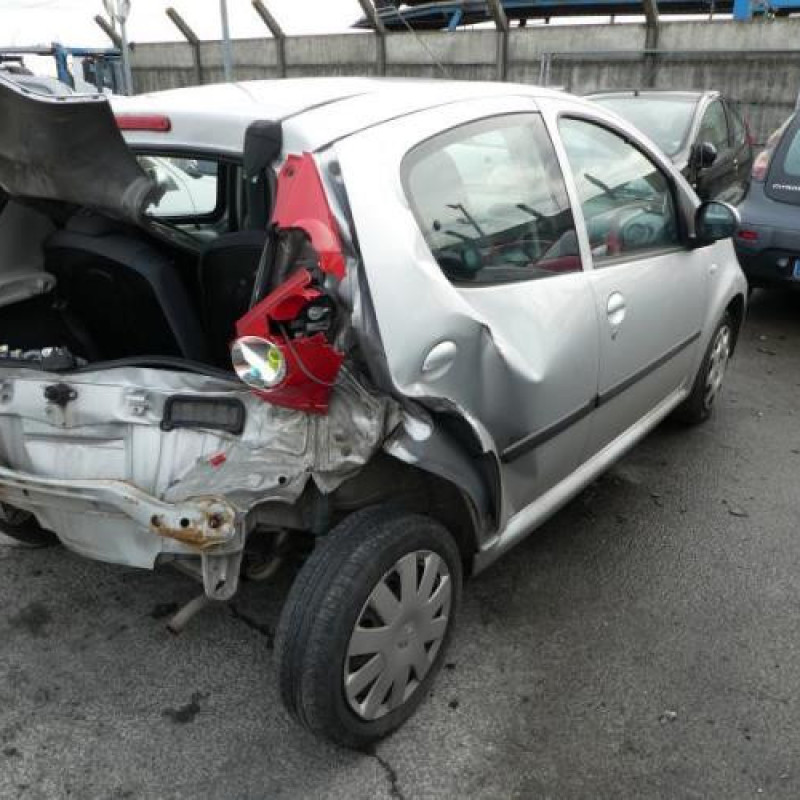 Serrure arriere gauche PEUGEOT 107 Photo n°4