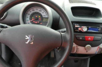 Serrure arriere gauche PEUGEOT 107