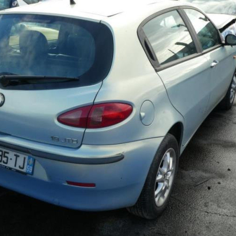 Vitre arriere droit ALFA ROMEO 147 Photo n°3