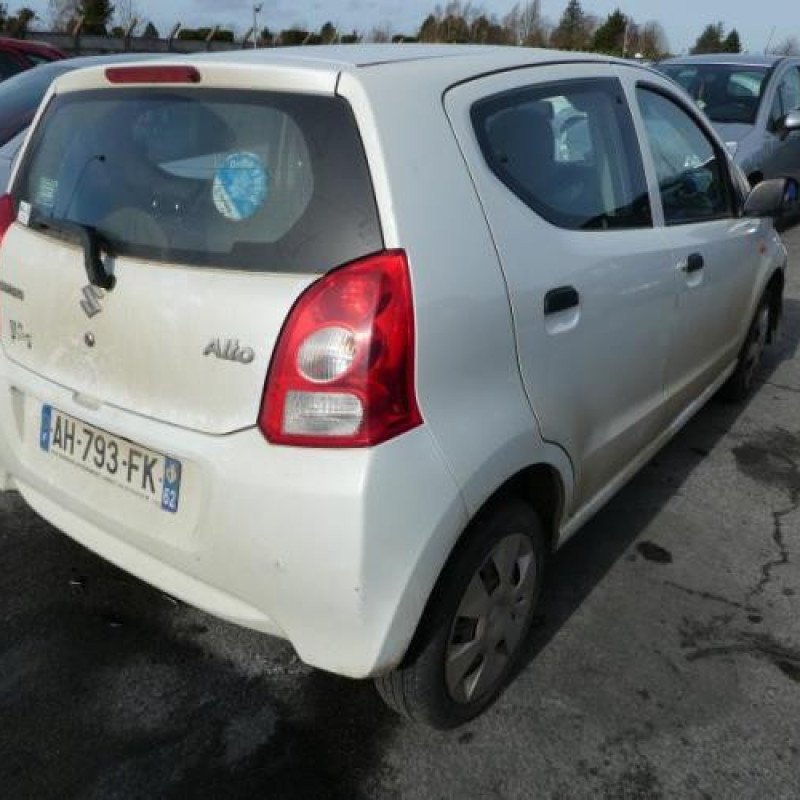 Renfort pare choc arriere (traverse) SUZUKI ALTO 3 Photo n°4