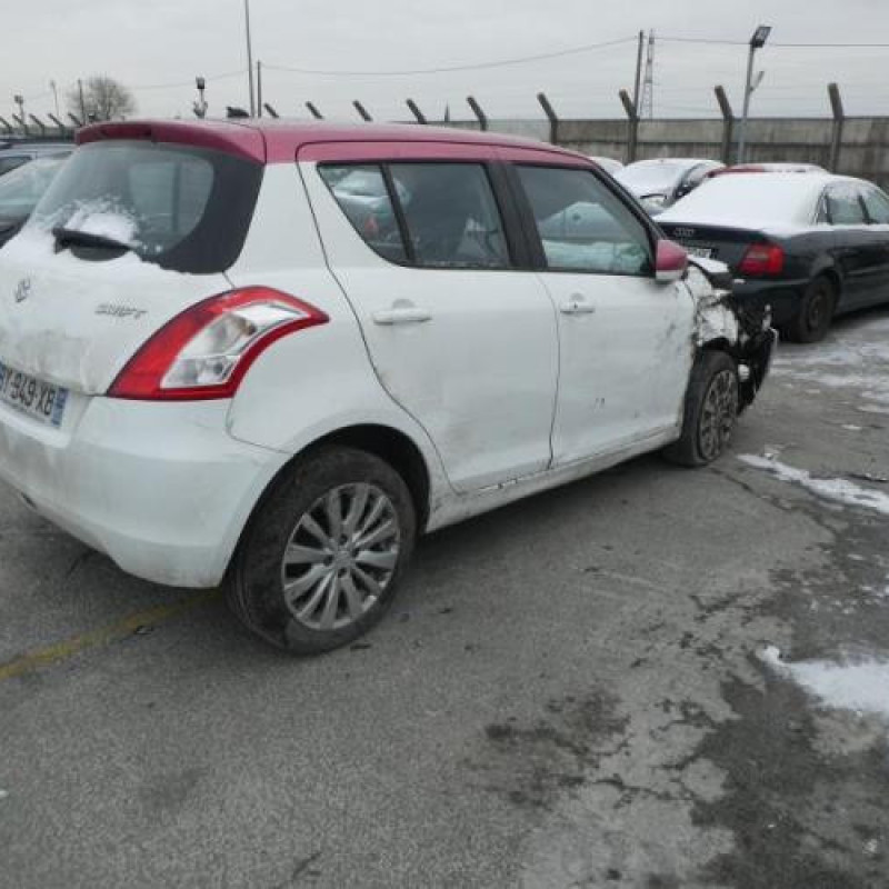 Attache ceinture arriere gauche SUZUKI SWIFT 4 Photo n°6