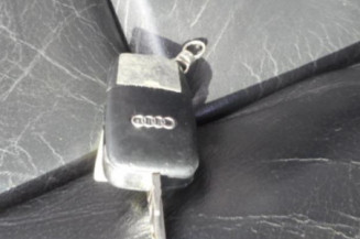 Attache ceinture arriere droit AUDI A4 2