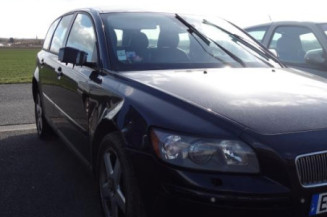 Renfort pare choc arriere (traverse) VOLVO V 50