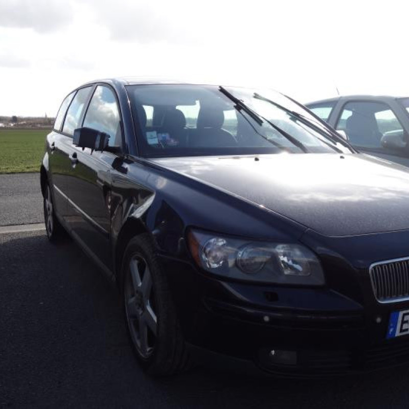 Renfort pare choc arriere (traverse) VOLVO V 50 Photo n°3