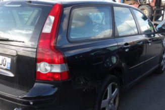 Renfort pare choc arriere (traverse) VOLVO V 50