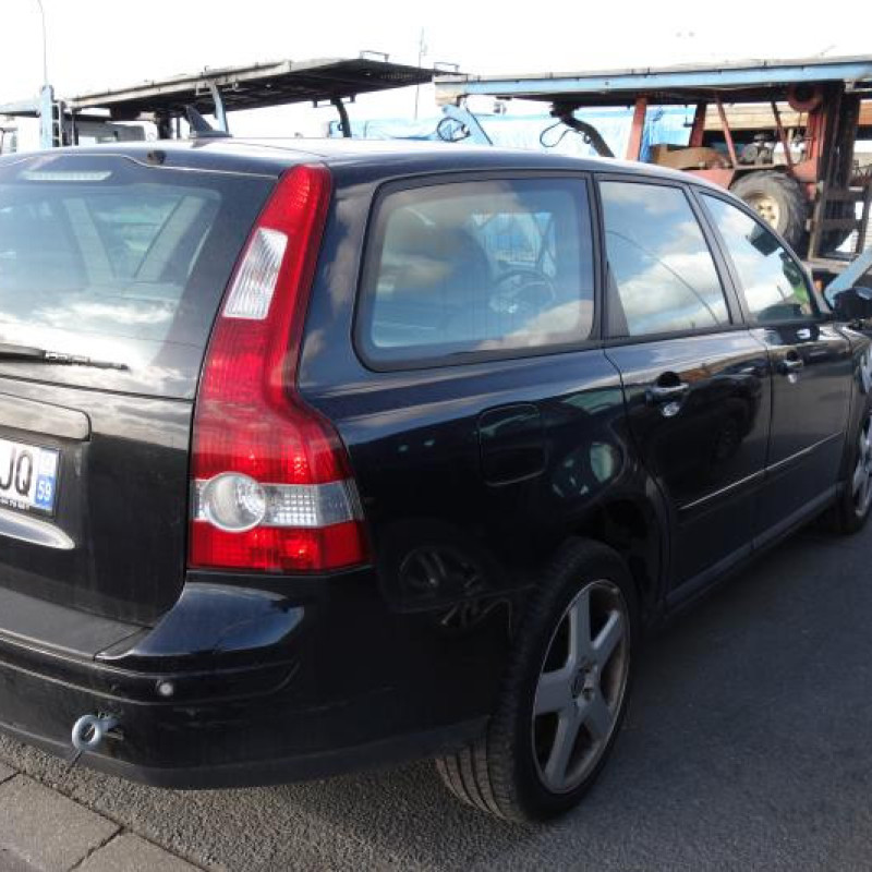 Renfort pare choc arriere (traverse) VOLVO V 50 Photo n°4