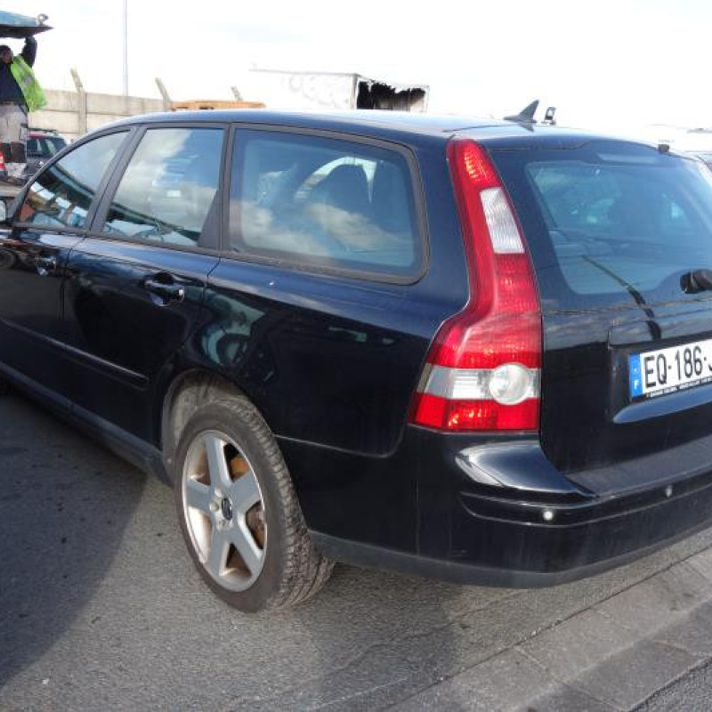 Renfort pare choc arriere (traverse) VOLVO V 50 Photo n°5