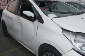 Etrier avant gauche (freinage) PEUGEOT 208 1