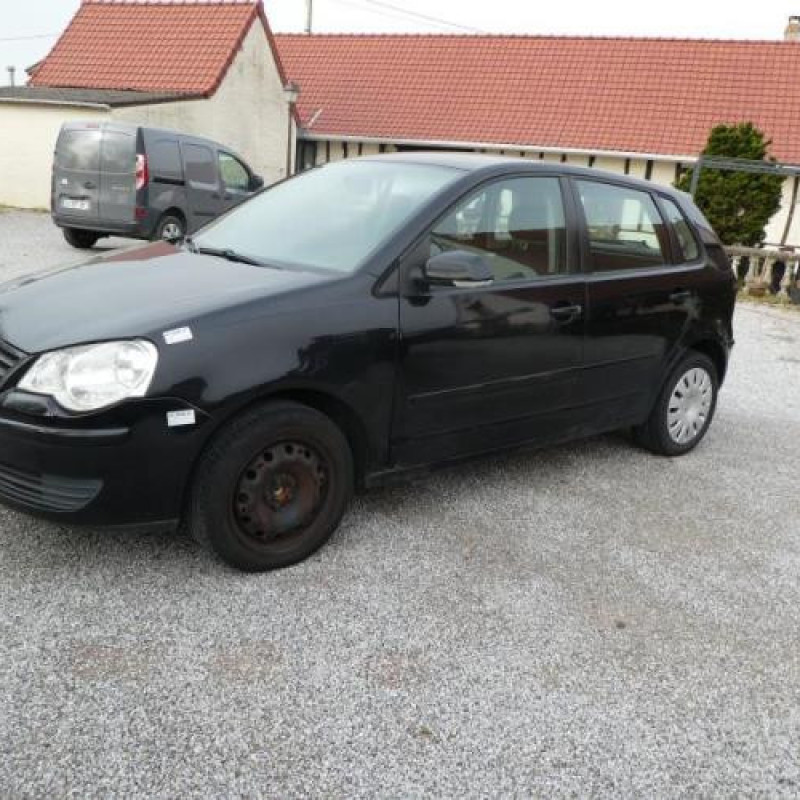 Renfort pare choc arriere (traverse) VOLKSWAGEN POLO 4 Photo n°2