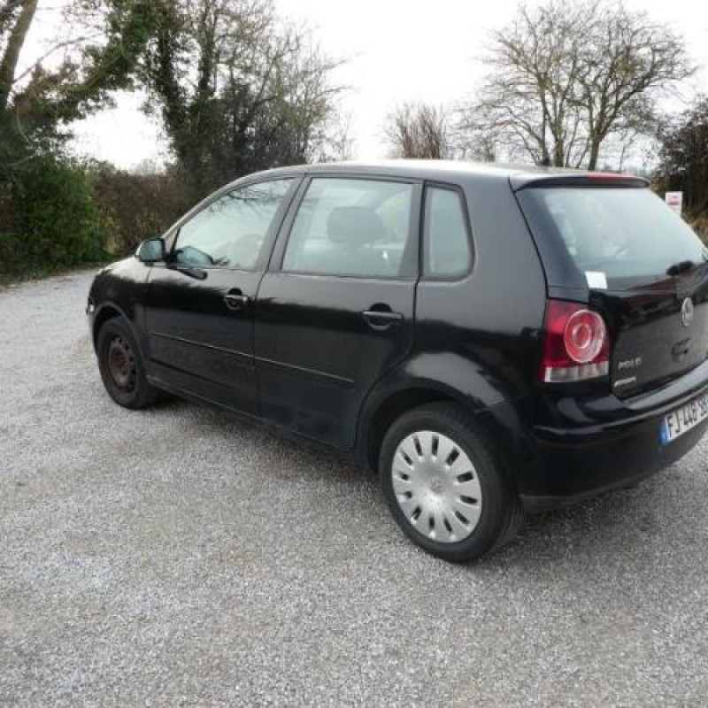 Renfort pare choc arriere (traverse) VOLKSWAGEN POLO 4 Photo n°5