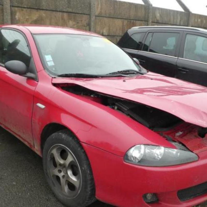 Pare choc arriere ALFA ROMEO 147 Photo n°8