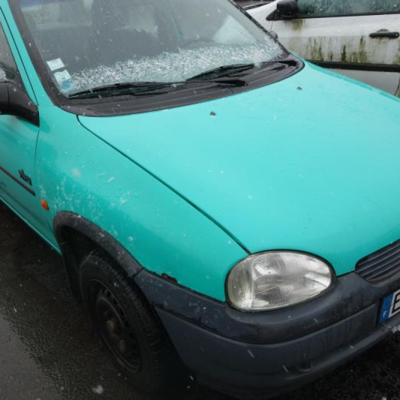 Vitre avant droit OPEL CORSA B Photo n°3