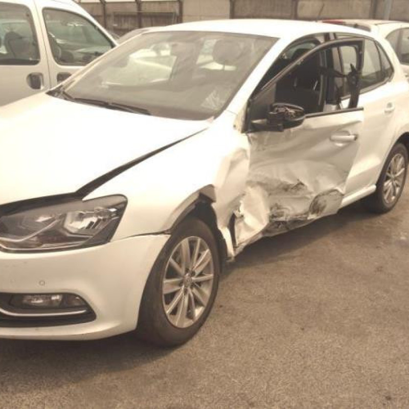 Amortisseur avant droit VOLKSWAGEN POLO 5 Photo n°1