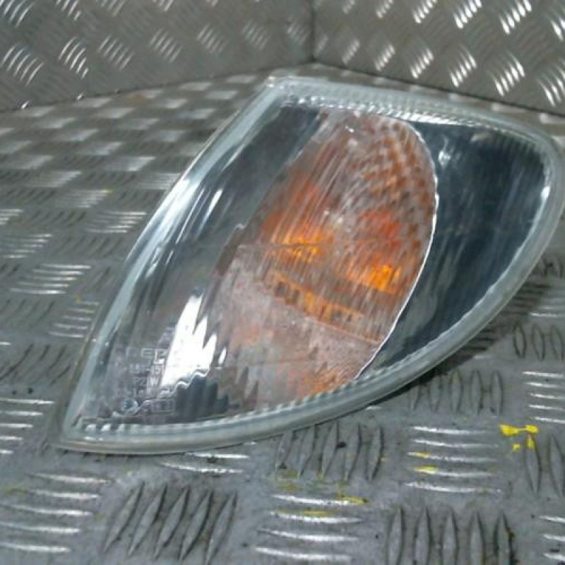 Optique avant secondaire gauche (feux)(clignotant) RENAULT SCENIC 1 Photo n°1