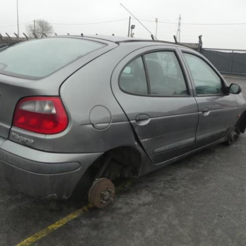 Plage arriere RENAULT MEGANE 1 Photo n°4