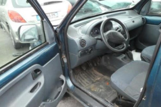 Pare choc arriere RENAULT KANGOO 1