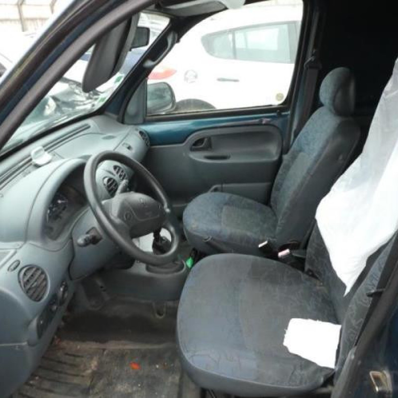 Pare choc arriere RENAULT KANGOO 1 Photo n°12