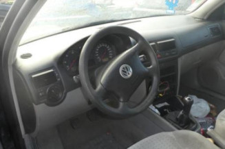 Renfort pare choc avant (traverse) VOLKSWAGEN GOLF 4