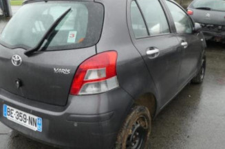 Vitre avant gauche TOYOTA YARIS 2