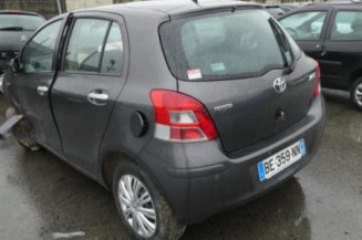 Vitre avant gauche TOYOTA YARIS 2