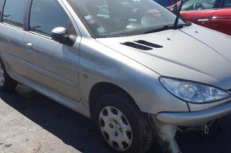 Etrier avant gauche (freinage) PEUGEOT 206