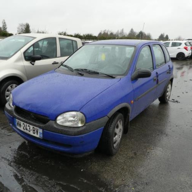 Aile avant droit OPEL CORSA B Photo n°2