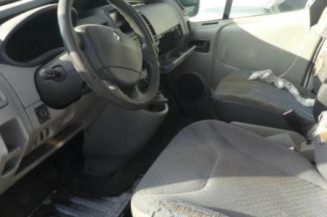 Poignee porte avant droit RENAULT TRAFIC 2