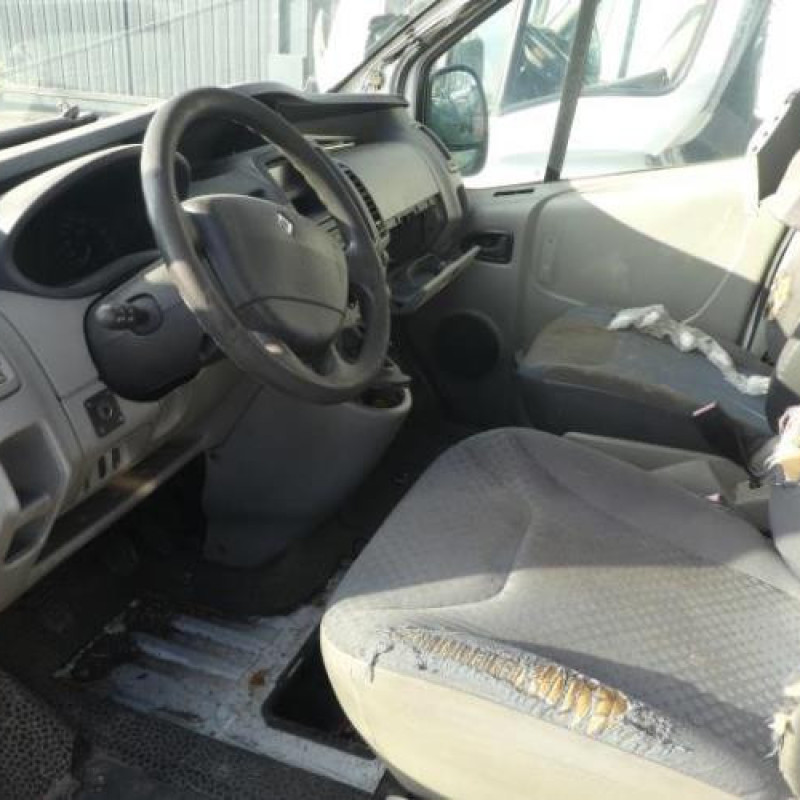 Poignee porte avant droit RENAULT TRAFIC 2 Photo n°8