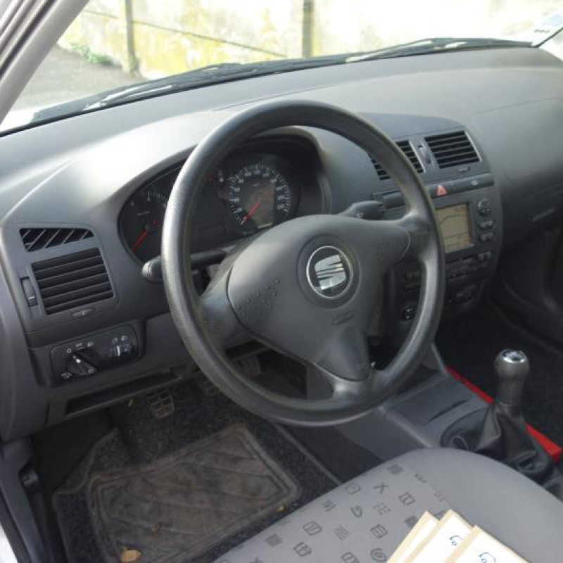 Pare choc arriere SEAT IBIZA 2 Photo n°11