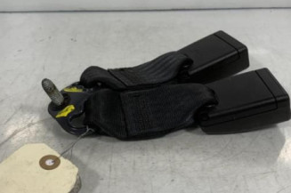 Attache ceinture arriere gauche DACIA SANDERO 2