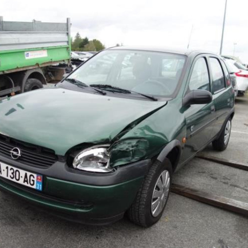 Pare choc arriere OPEL CORSA B Photo n°3