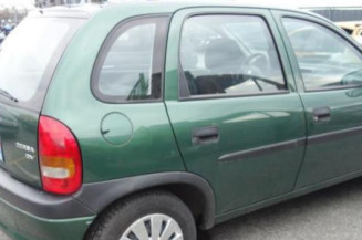 Pare choc arriere OPEL CORSA B