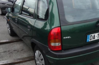 Pare choc arriere OPEL CORSA B