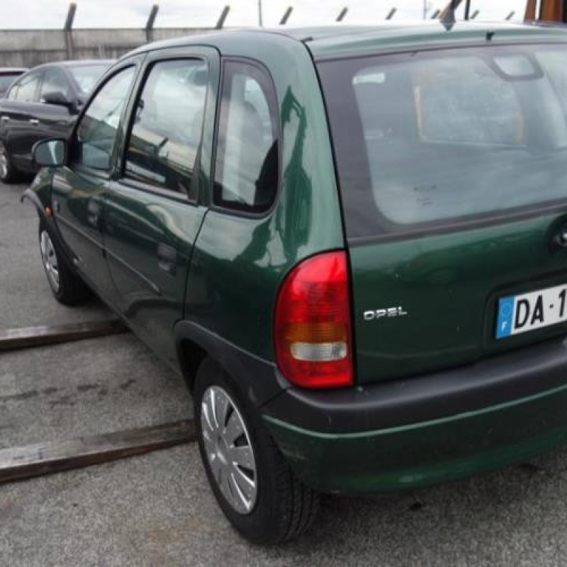 Pare choc arriere OPEL CORSA B Photo n°6