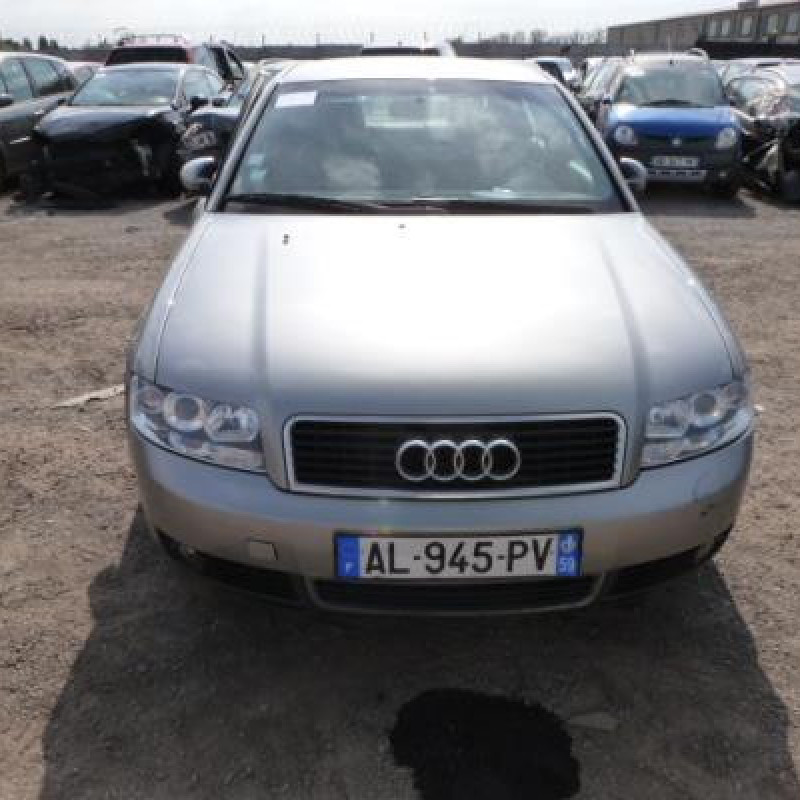 Renfort pare choc arriere (traverse) AUDI A4 2 Photo n°2