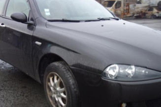 Vitre avant gauche ALFA ROMEO 147