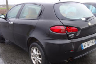 Vitre avant gauche ALFA ROMEO 147