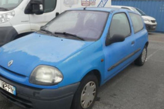 Pare choc arriere RENAULT CLIO 2