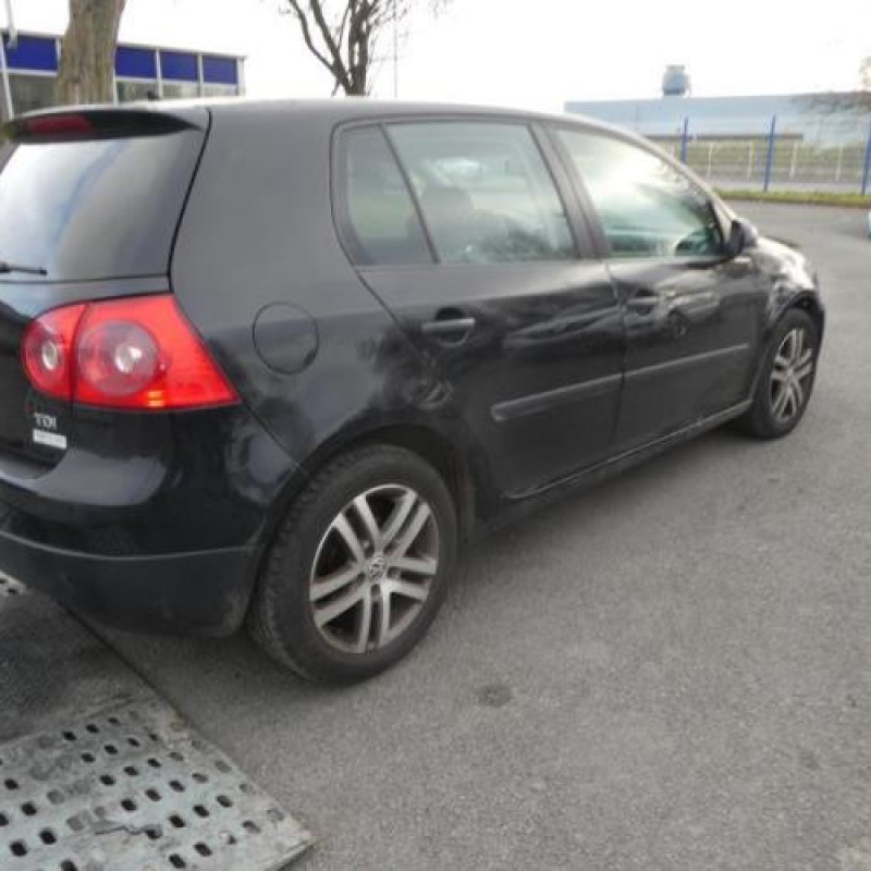 Renfort pare choc arriere (traverse) VOLKSWAGEN GOLF 5 Photo n°4